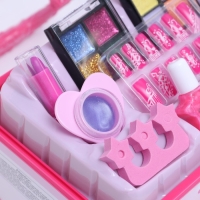 Набор косметики для девочки «Чемоданчик для принцессы» Набор косметики для девочки «Чемоданчик для принцессы»