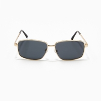 Очки солнцезащитные  поляризационные, дужка 13.2 см, ширина 12.8 см, линза 4.3 х 5.5 см