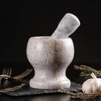 Ступка с толкушкой Magistro «Мрамор», натуральный камень, цвет белый Ступка с толкушкой Magistro «Мрамор», натуральный камень, цвет белый