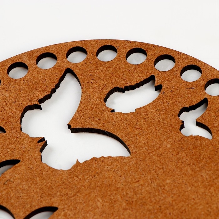 Донышко для вязания резное &laquo;Бабочки&raquo;, круг 15 см, хдф 3 мм