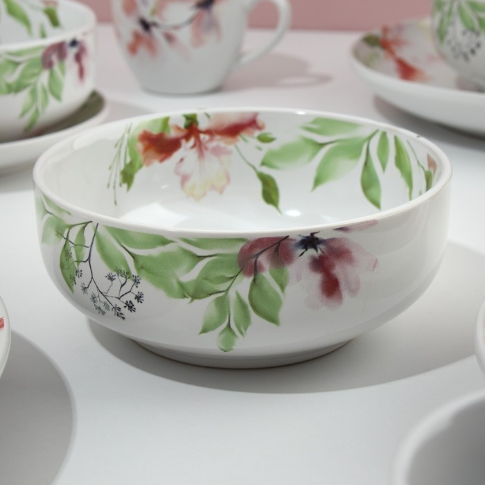 Набор посуды на 4 персоны &laquo;Акварель&raquo;, 16 предметов: 4 тарелки 23 см, 4 миски 14.5 см, 4 кружки 250 мл, 4 блюдца 15 см.