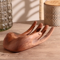 Сувенир дерево "Визитница рука" 20х12х7 см Сувенир дерево "Визитница рука" 20х12х7 см