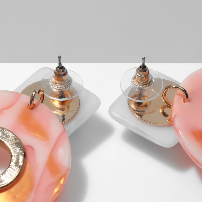 Серьги акрил &laquo;Круг&raquo; с квадратом, цвет розово-белый в золоте