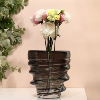 Ваза для цветов &laquo;Пилея&raquo; из прозрачного черного стекла 20 х 18 х 18 см