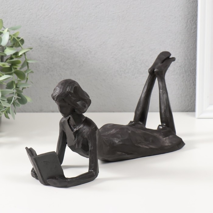 Сувенир полистоун Сувенир полистоун "Девушка с книжкой" чёрный 12х31х12 см