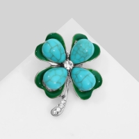 Брошь &laquo;Клевер&raquo; с бирюзой, цветная в серебре