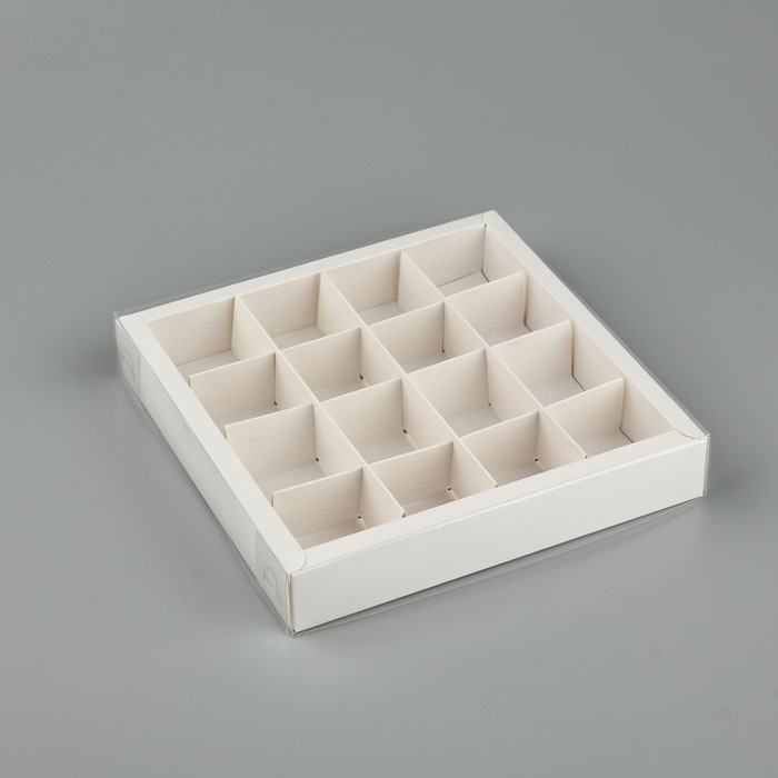 Коробка под 16 конфет с ячейками «Белая», 19 х 19 х 3 см Коробка под 16 конфет с ячейками «Белая», 19 х 19 х 3 см