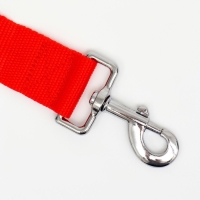 Поводок 3 м х 4 см, красный Поводок 3 м х 4 см, красный