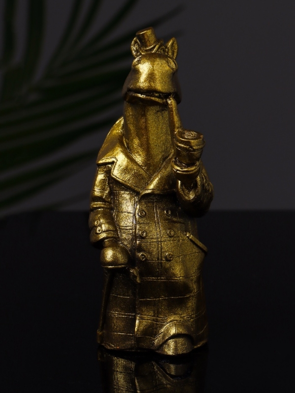 Статуэтка "Конь в пальто" 11х5 см, цвет золото