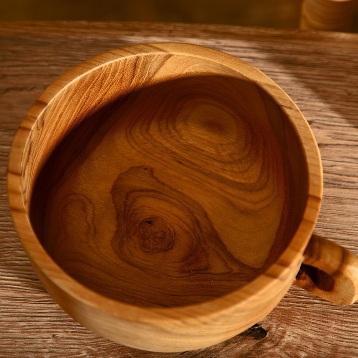 Миска с ручкой 14 х 17 х 7 см, тиковое дерево