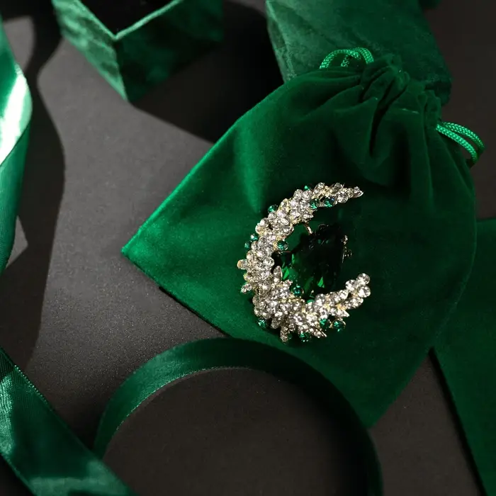 Мешочек бархатный, 10&times;12 см, зелёный