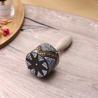 Сувенирный музыкальный инструмент "Маракас" акация, 7х7х18 см Сувенирный музыкальный инструмент "Маракас" акация, 7х7х18 см