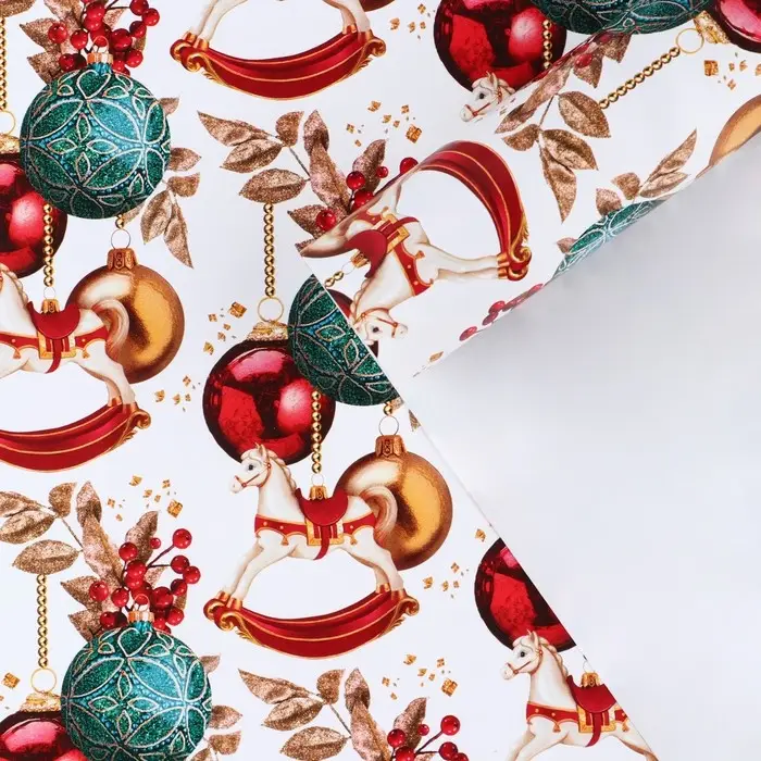 Упаковочная бумага на новый год &laquo;Новогодние игрушки&raquo;, 70 х 100 см, глянцевая