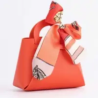 Кожанная подарочная сумочка 13 х12 х 5,5 см оранжевая