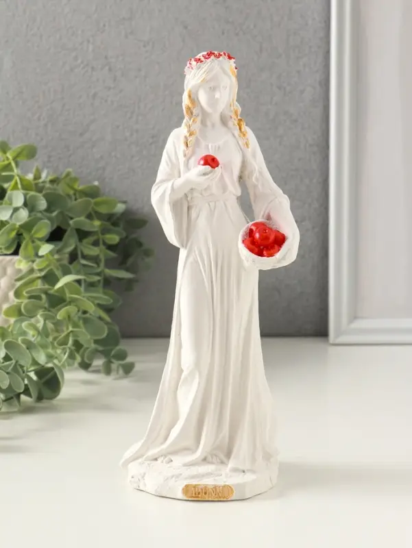 Фигурка гипс &laquo;Богиня Молодости Идунн&raquo;, 21&times;8 см, белый, с росписью