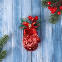 Украшение ёлочное "Руковичка с ягодками" 12х6,5 см, красный Украшение ёлочное "Руковичка с ягодками" 12х6,5 см, красный