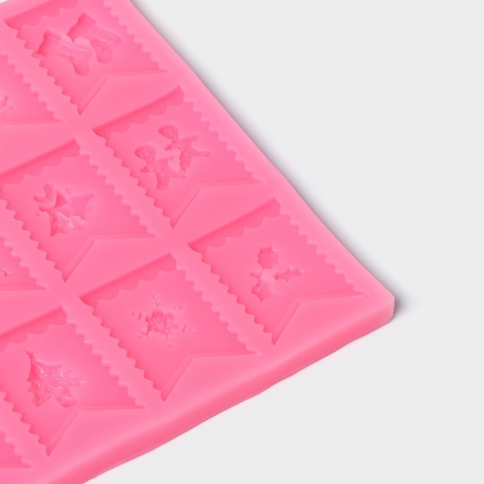 Молд новогодний &laquo;Новогодние флажки&raquo;, силикон, 13,5&times;13,5&times;0,8 см, цвет розовый