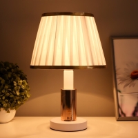 Настольная лампа "Алми" Е27 40Вт бело-золотой 24х24х36 см Настольная лампа "Алми" Е27 40Вт бело-золотой 24х24х36 см