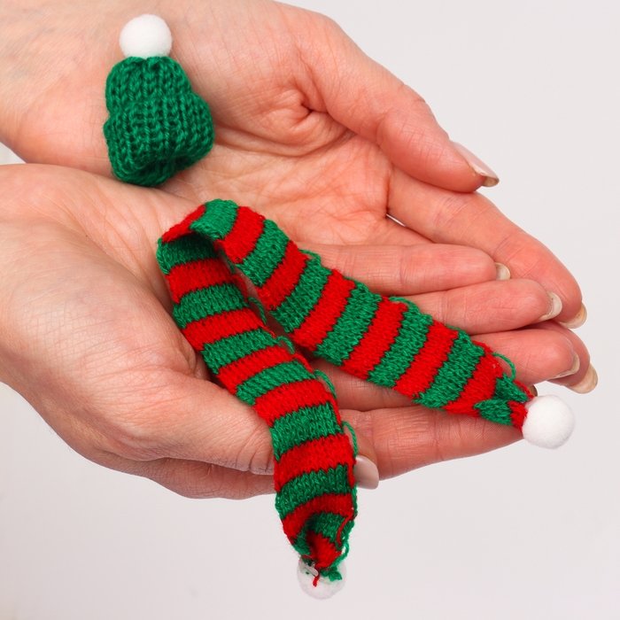 Вязаные шапка и шарфик для игрушек &laquo;Снежный день&raquo;