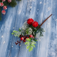 Декор "Зимние грезы" ягоды снежные веточки, 19 см Декор "Зимние грезы" ягоды снежные веточки, 19 см