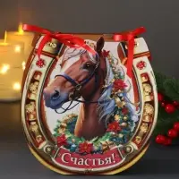 Шкатулка &laquo;Подкова&raquo;, 18&times;18.5&times;7 см