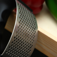 Пресс для чеснока Magistro «Велес», 11×7×5 см, цвет чёрный Пресс для чеснока Magistro «Велес», 11×7×5 см, цвет чёрный