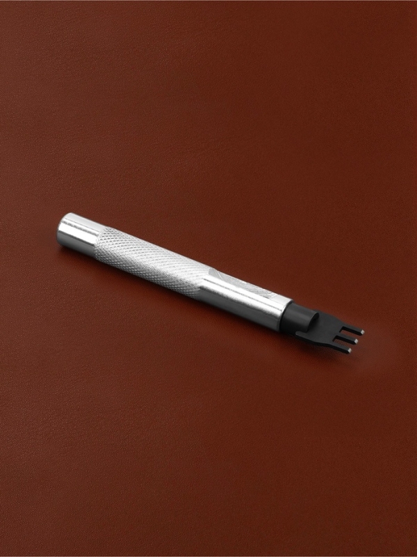 Набор пробойников для кожи, 7 предметов: сменные насадки 6 шт., основа 1 шт.