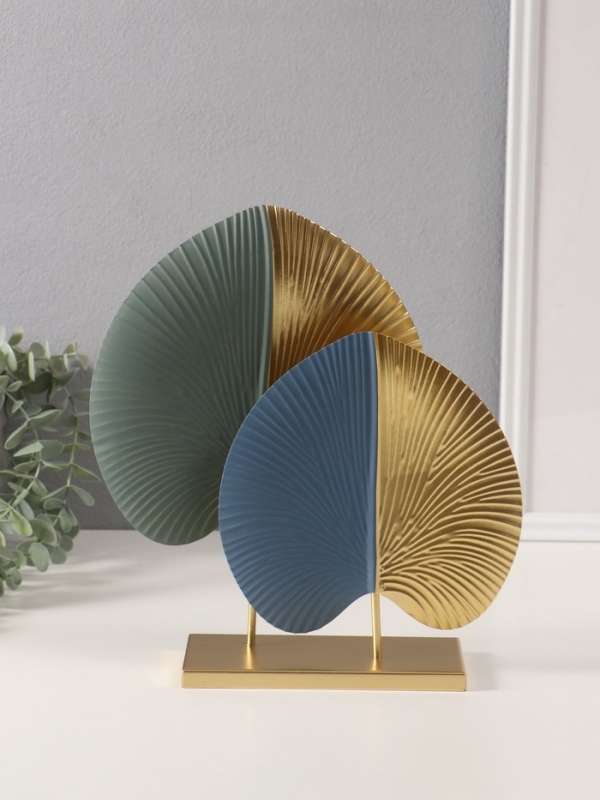 Сувенир металл "Крупные листья" синий 7,5х26х27,3 см