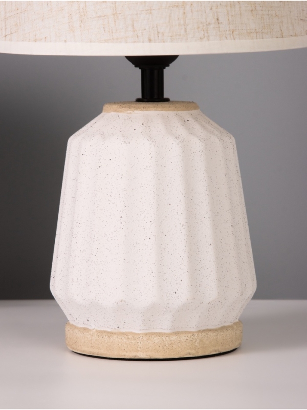 Лампа настольная Лампа настольная "Грани" 1х40Вт Е27 белый 20х20х31см МОДЕЛЬ: