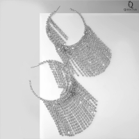 Серьги висячие со стразами &laquo;Водопад&raquo; нити на крупных кольцах, цвет белый в серебре, 12 см