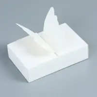 Коробка для 6 конфет бабочка, 12.6&times;8.3&times;4 см