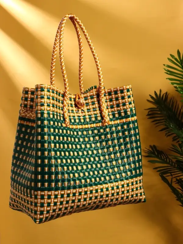 Сумка плетёная пластиковая 40х20х55 см, цв. зелёно-бежевый