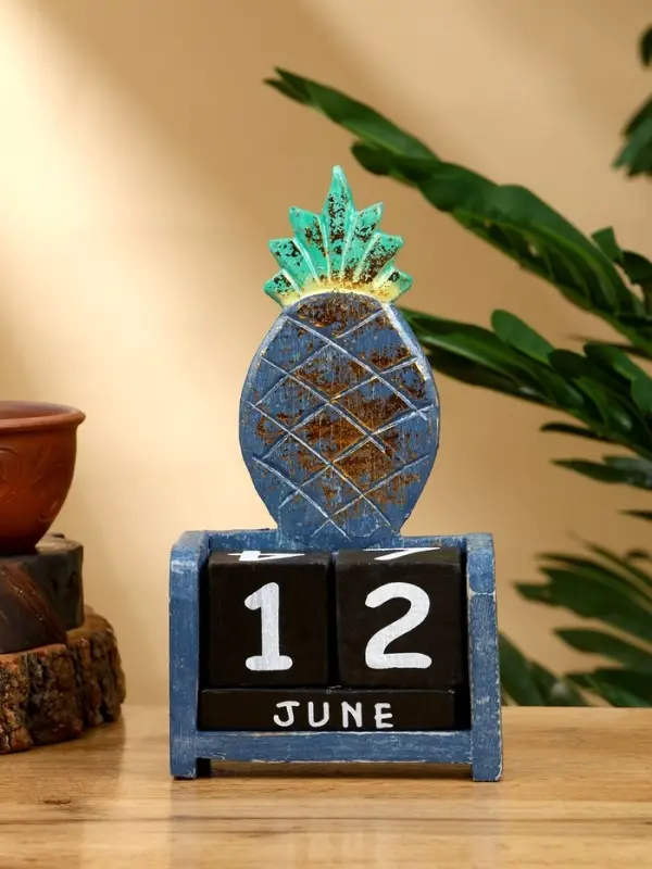 Календарь настольный &laquo;Ананас&raquo;, 10.5&times;5.5&times;19.5 см, дерево, сине-зелёный