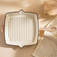 Сковорода гриль чугунная со сливом SL Home, d=26 см, h=4,5 см, эмалированное покрытие, индукция, цвет бежевый