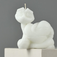 Новый год 2025! Свеча интерьерная &laquo;Новогодняя коллекция: Змейка милашка&raquo;, белая, 69 х 61 х 36