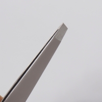 Пинцет &laquo;Premium&raquo; скошенный, широкий, 9,6 см, на блистере, цвет серебристый