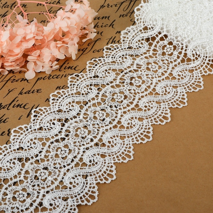 Кружево гипюровое, 105 мм &times; 6,8 &plusmn; 0,5 м, цвет белый