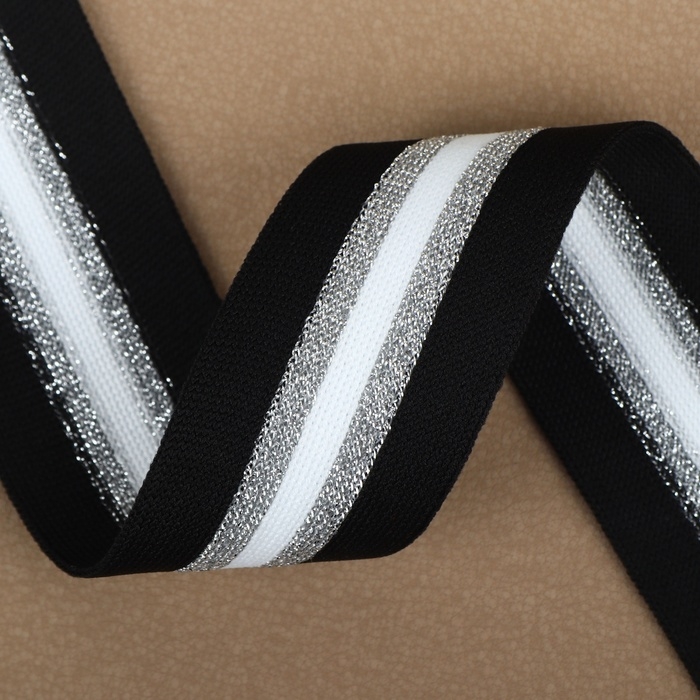 Тесьма трикотажная лампас 40 мм, 9,1 &plusmn; 0,5 м, цвет чёрный/серебряный/белый