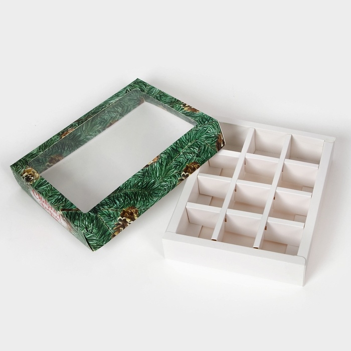 Новый год. Коробка под 12 конфет Новый год. Коробка под 12 конфет "Шишки" , 19 х 15 х 3,6 см, кондитерская упаковка