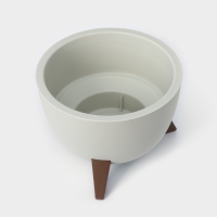 Кашпо на ножках &laquo;Флориан&raquo;, 5.5 л (объём внутренней вставки 4.2 л), d=25 см, h=18.5 см, цвет белый ротанг