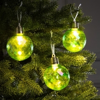 Набор елочных шаров "Акценты зеленого", d=7 см, 3 LED, 3 шт, батарейки AG13x9 (нет в комплекте), свечение теплое белое Набор елочных шаров "Акценты зеленого", d=7 см, 3 LED, 3 шт, батарейки AG13x9 (нет в комплекте), свечение теплое белое