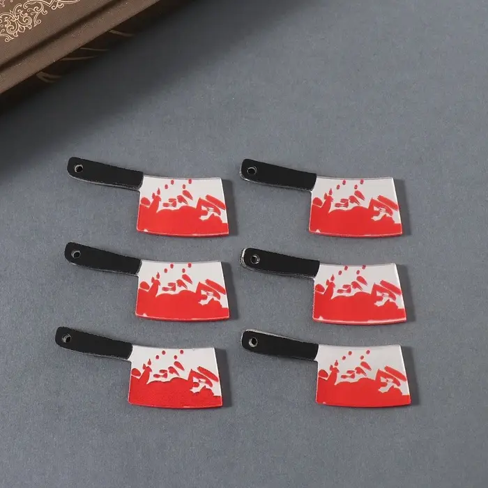 Декор для творчества акрил зеркальный "Окровавленный тесак" 4,6х1,6х0,4 см