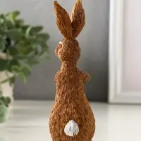 Сувенир полистоун "Кролик с морковью" 4,7х5х15 см