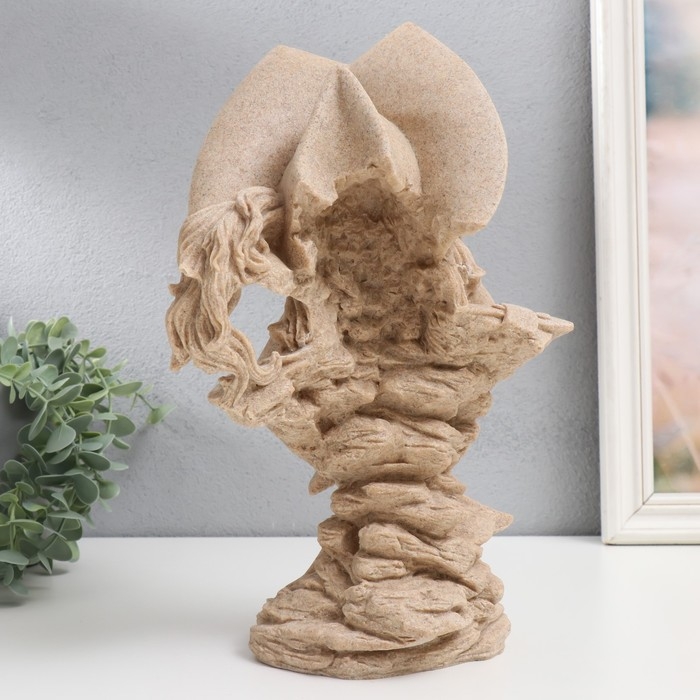 Сувенир полистоун бюст "Пират в шляпе с кинжалом" песочный 13х18х32 см