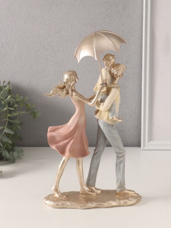 Сувенир полистоун "Папа, мама, я - прогулка под зонтом" жёлто-розовый 17,5х8,5х27/31 см