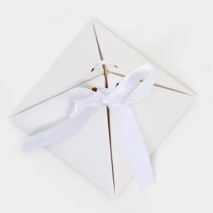 Бонбоньерка, 7.2&times;7.2 см, белая