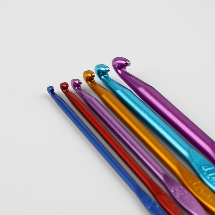 Набор крючков для вязания, d = 2-4,5 мм, 14,5 см, 6 шт, цвет разноцветный Набор крючков для вязания, d = 2-4,5 мм, 14,5 см, 6 шт, цвет разноцветный