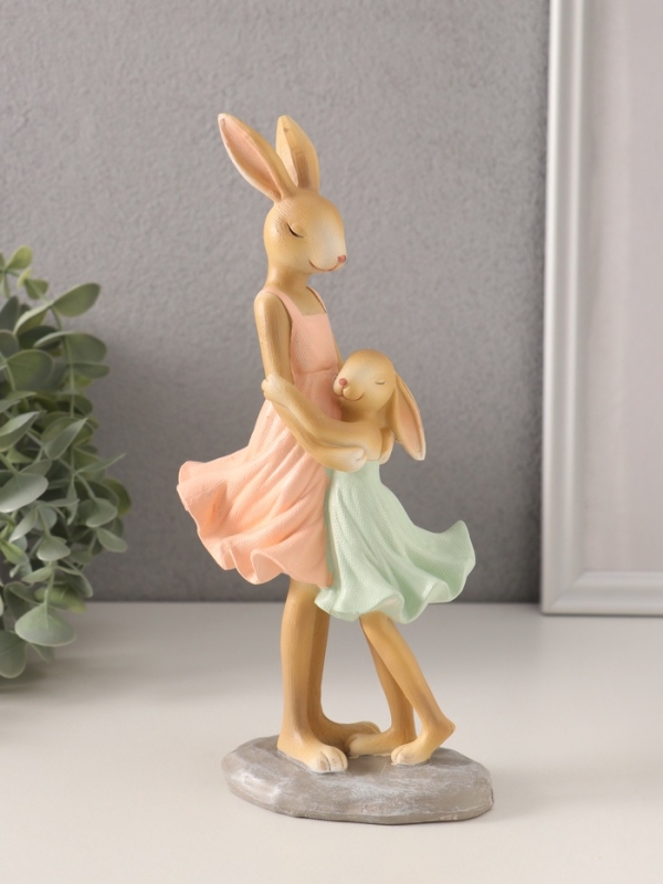 Сувенир полистоун "Зайки. Мама с дочкой" 11,5х7х21,5 см