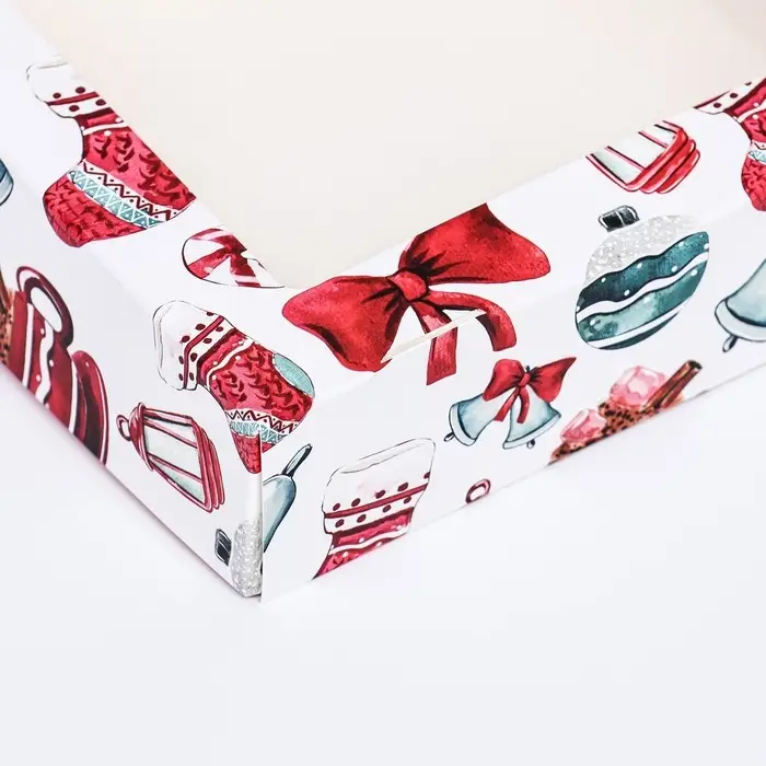 Коробка подарочная новогодняя складная с окном "Подарок", 15 х 15 х 4 см.