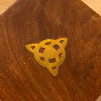 Шкатулка "Трикветр" 10х10х6 см, дерево шишам